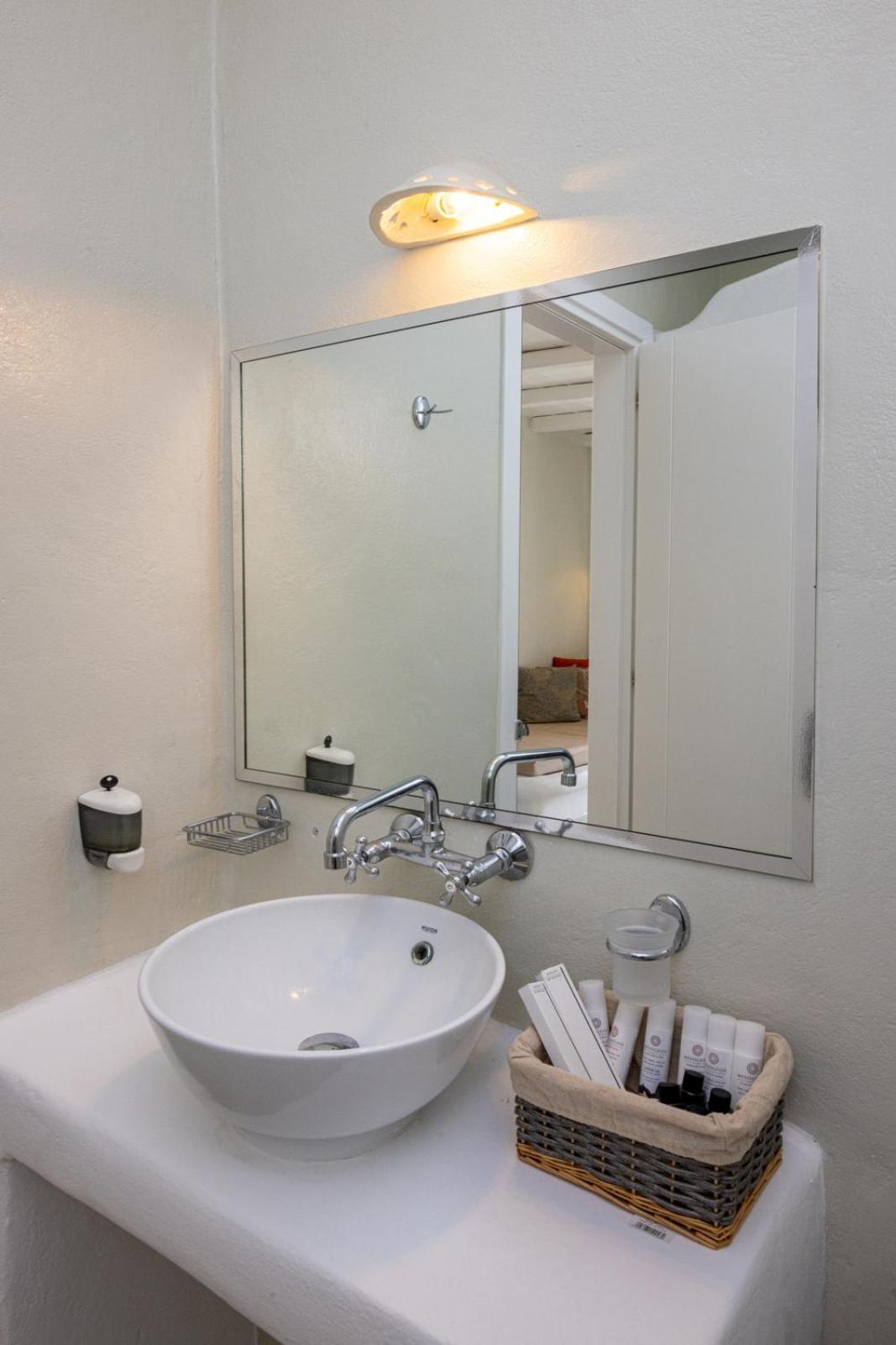 Soulmate'S Suites Tinos 키오니아 외부 사진